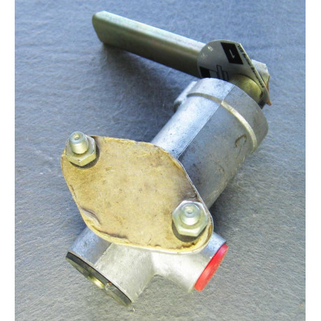 Anhängerbremsventil Steuerventil Anhänger Bremskraftregler 2712.2 HW60 HW80 THK5 IFA DDR